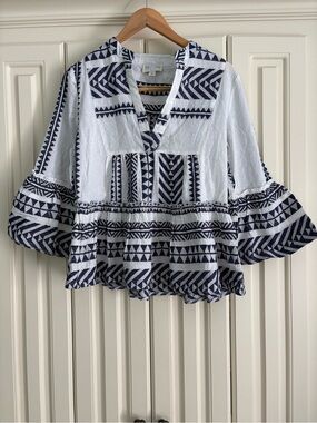 June & Ivy Embroidered Peasant V-Neck Tunic Blouse Bell Sleeved White Navy Size